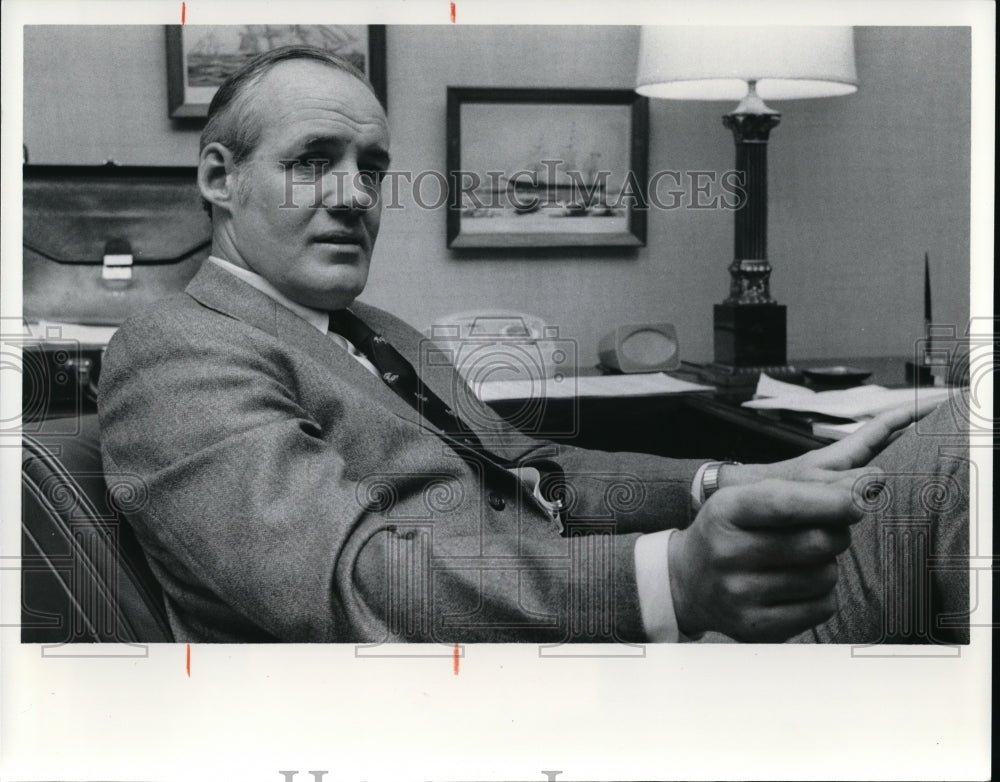 1976 Press Photo President of Stouffer Corporation James M Biggar - Historic Images