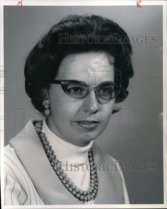 1970 Press Photo Roberta Benedict Printing & Duplicationg Dept - Historic Images