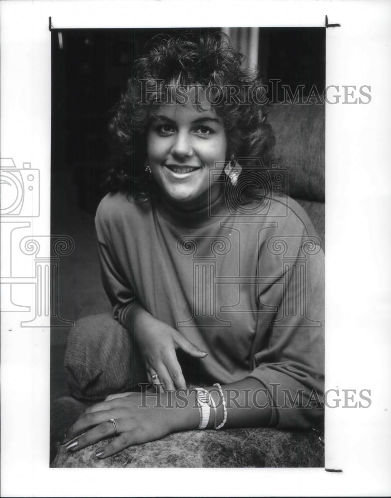 1987 Press Photo Angela Beard, 16 year old interpreter at Pan Am Games - Historic Images