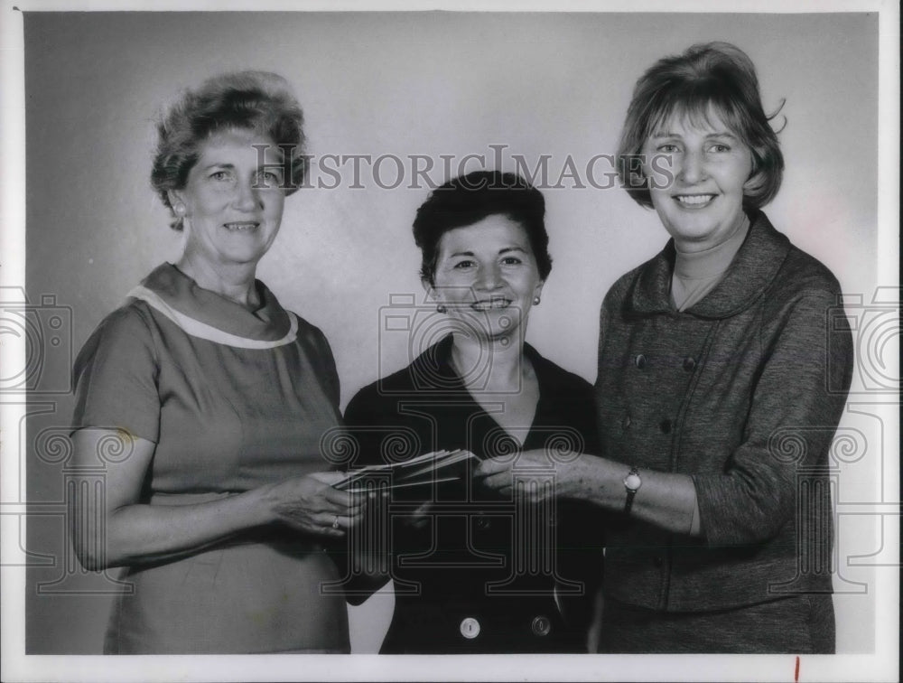 1965 Press Photo Members of American Federation of Everlasting Conference. - Historic Images