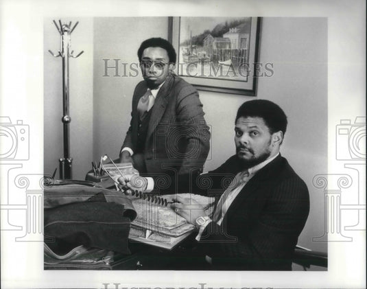 1985 Press Photo Mumin Corp A.Assami & M.A. Shaheed - Historic Images