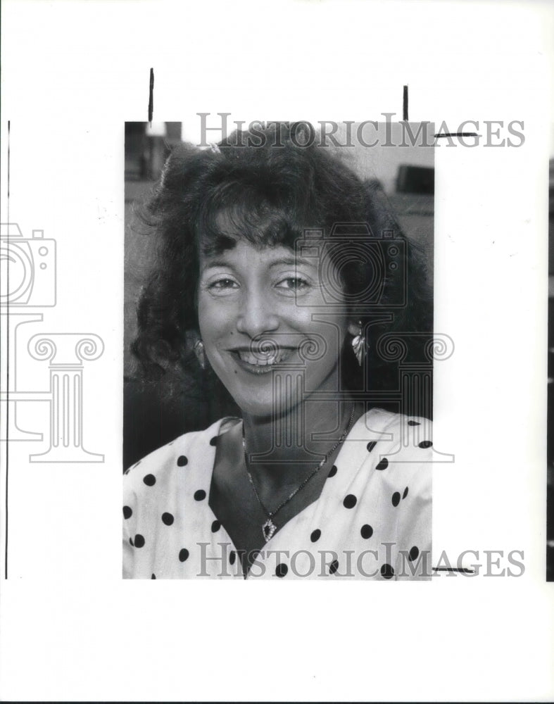 1990 Media Photo Security Director Roseanne Alberino of Cleveland Stadium. - Historic Images