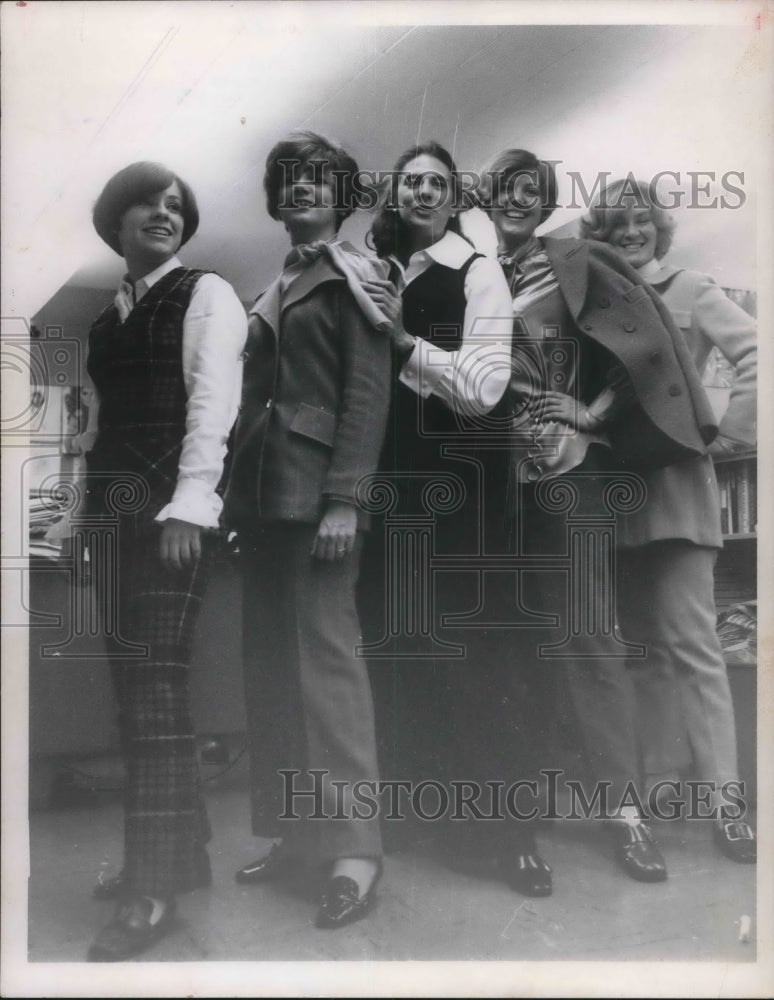 1968 Press Photo Fashion Starters - Historic Images
