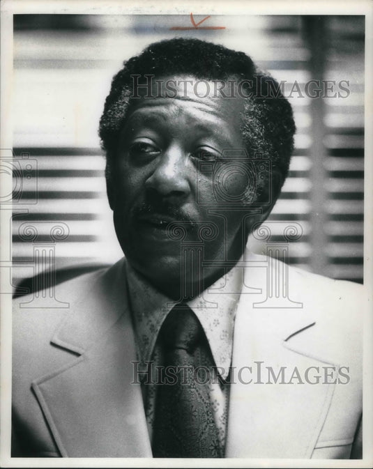 1972 Press Photo Earle C Brown Dir for Nat's Center for Dispute Settlement - Historic Images