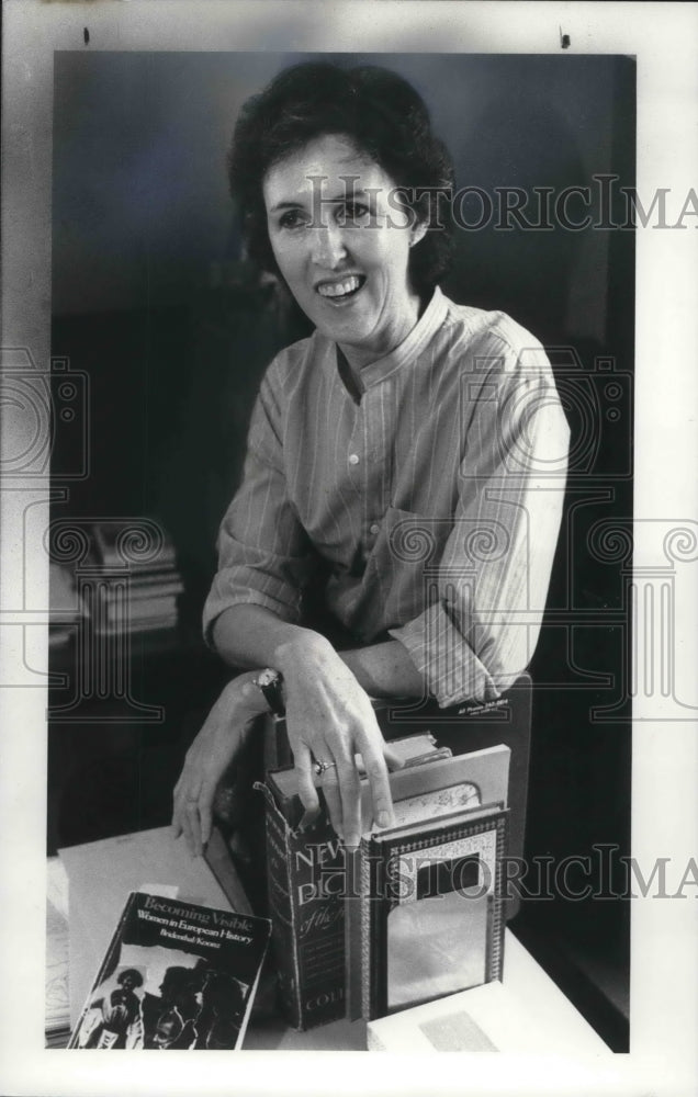 1982, Playwright and Feminist, Lee Ballinger-Longo - Historic Images