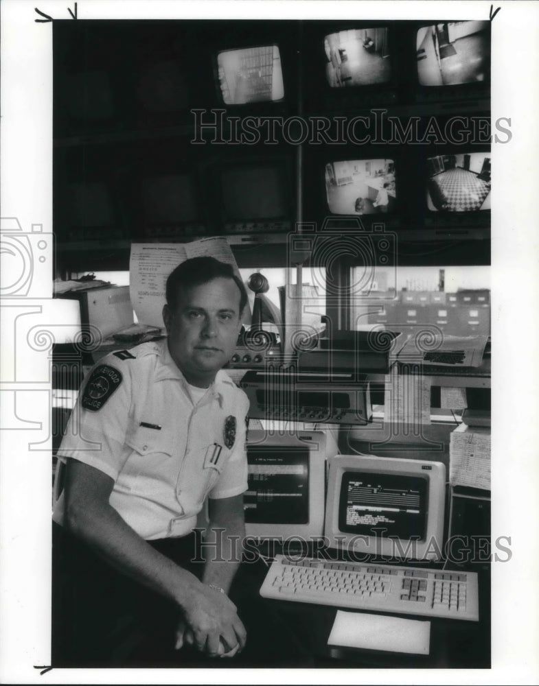 1989 Lakewood Police Dept. Lt Jack Brindza - Historic Images