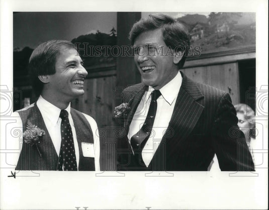 1973 Media Photo Benny Bonanno & Sen Gary Hart at Keifer's restaurant - Historic Images