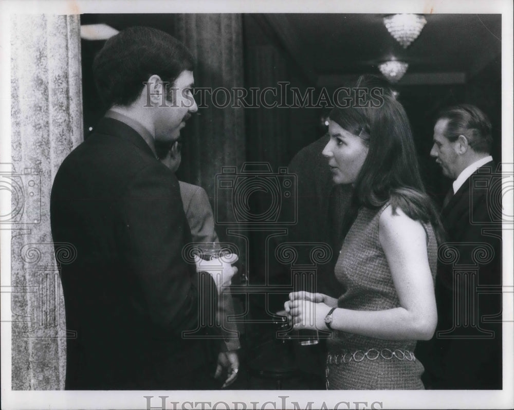 1970 Press Photo Joe Boncela &amp; Jo Ann DeCare at PD Ad Party - Historic Images