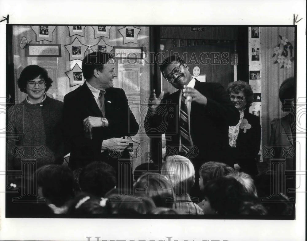 1986, Gov Celeste &amp; son at Waton Elem school with Ronald A Boyd - Historic Images