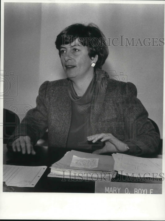 1984 Press Photo Moderator Mary Boyle - Historic Images