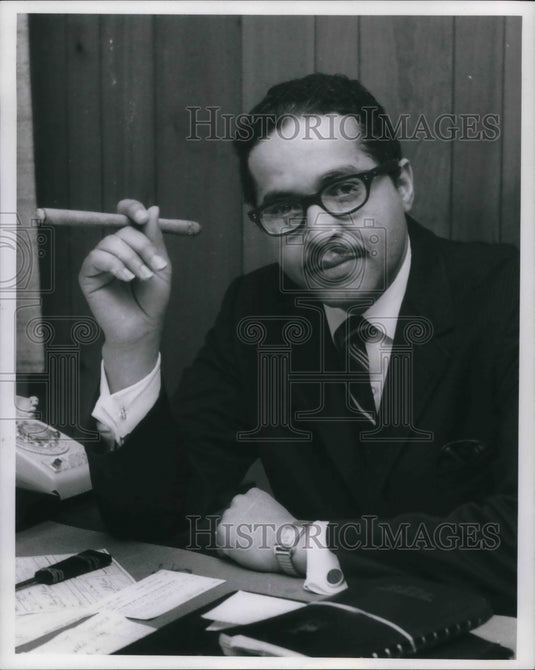 1969 Press Photo Granville Bradley aka Grandling w Track - Historic Images