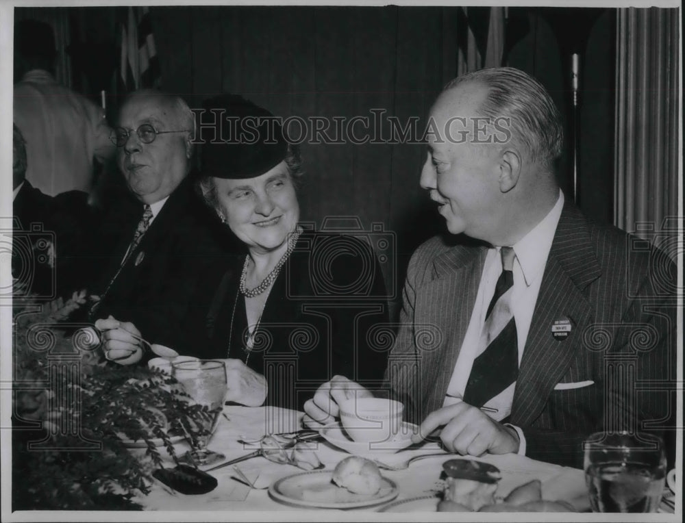 1946 Press Photo Republicans at GOP rally held at Hotel Statler. - Historic Images