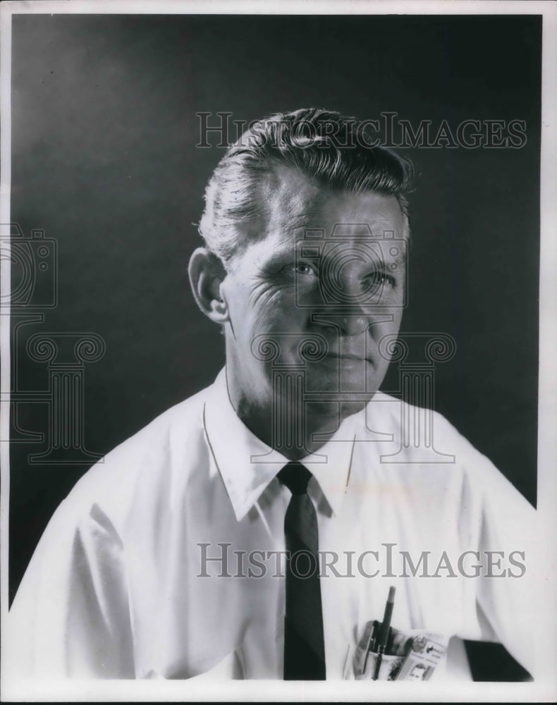1970 Press Photo Joseph Brayer employee of Pesco Products - Historic Images