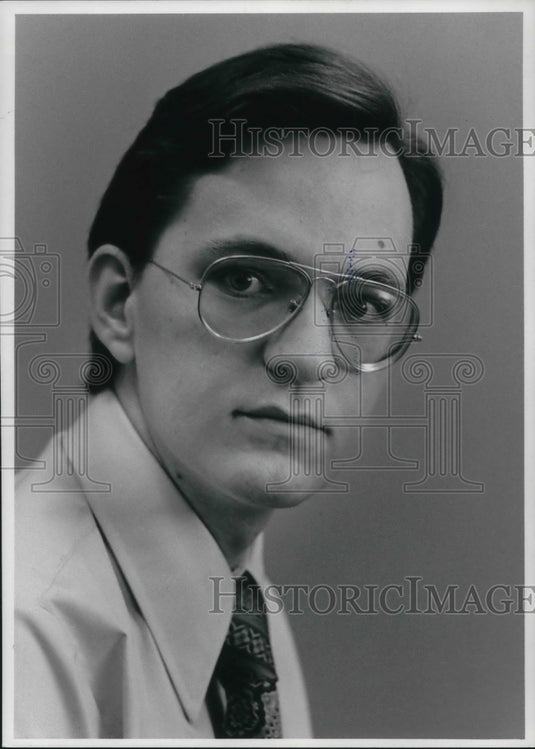 1972 Press Photo David J Brosd, associate Art Director Selause, Lee & Howard PR - Historic Images