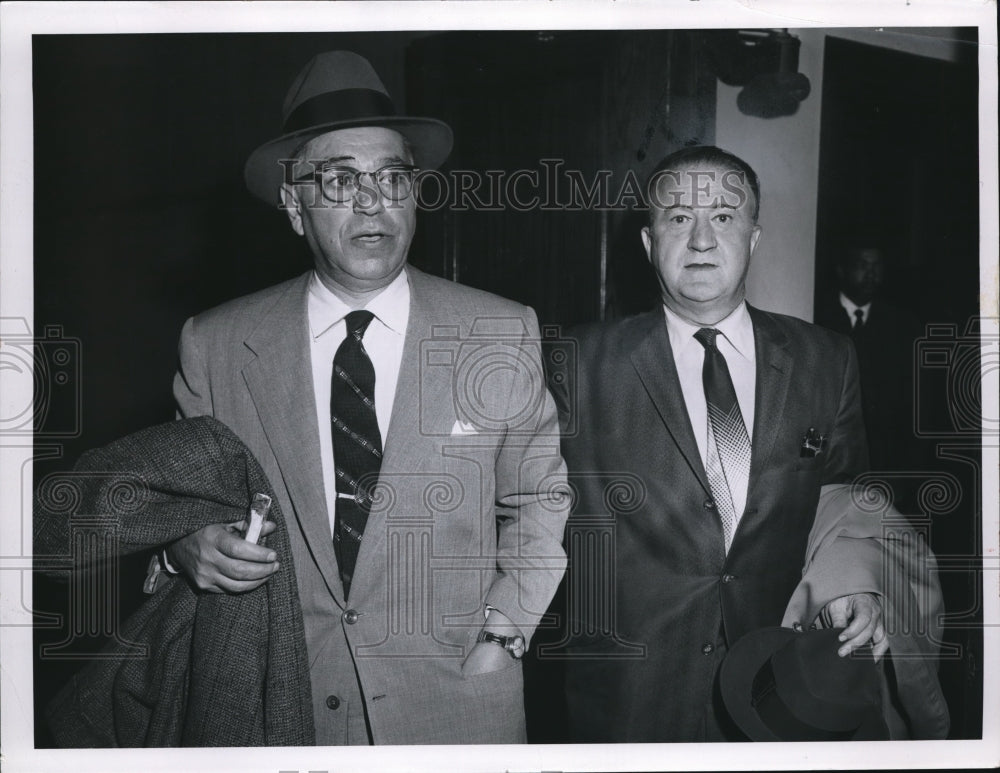 1957 Press Photo Attorney Fred W Garmone and Alex Shonder Birns in Trial - Historic Images