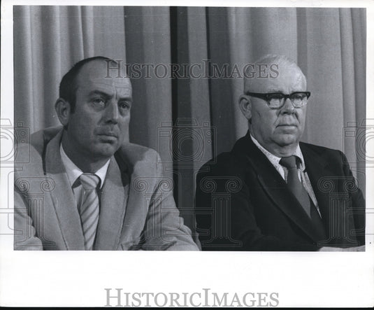 1973 Press Photo Fire Marshall Melvin Billman - Historic Images