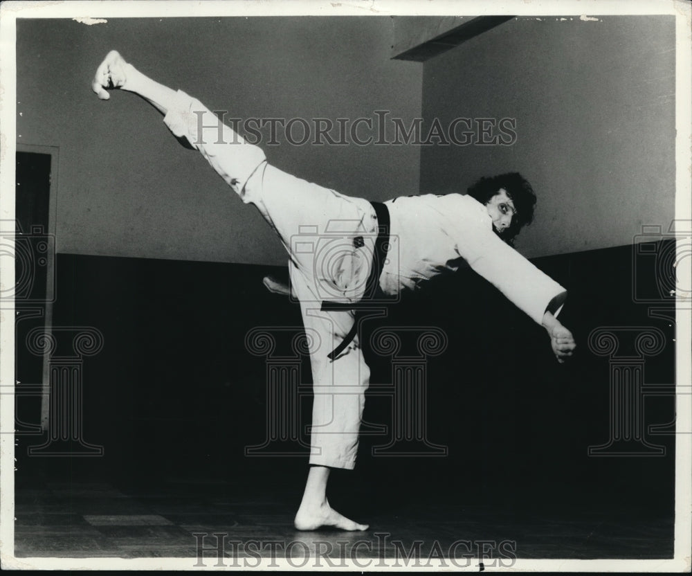 1978 Press Photo Martial Artist Aaron Banks - cva04781 - Historic Images