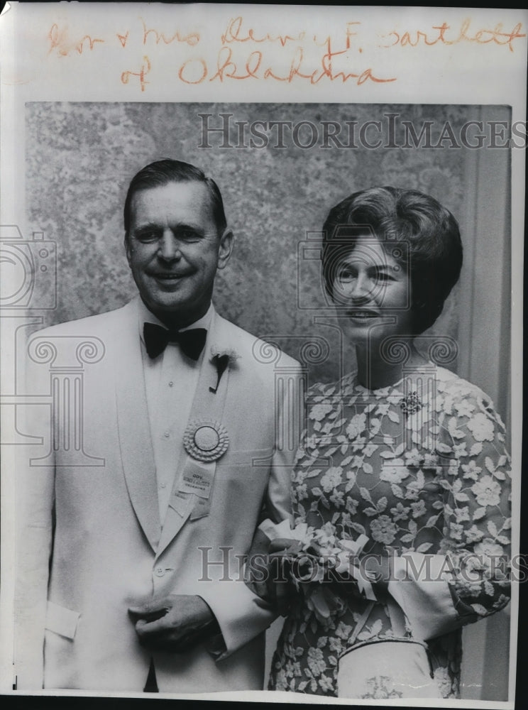 1969 Press Photo Gov. &amp; Mrs. Dewey Bartlott - Historic Images