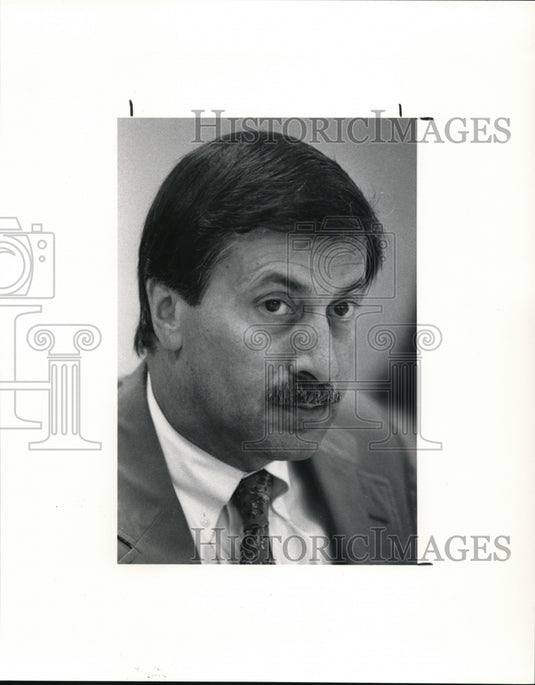 1990 Press Photo Dr. Ronald C. Agresta - Historic Images