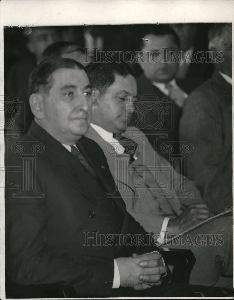 1932 Press Photo Alex Bernstein Herman Finkle At County Treasury Trial - Historic Images