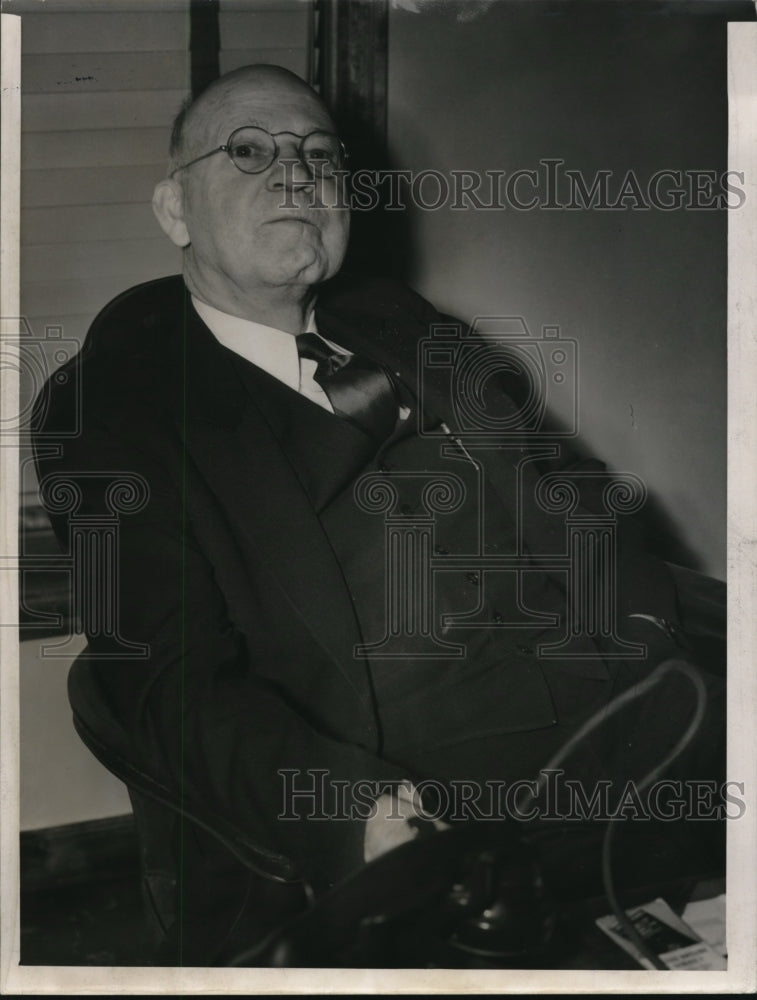 1941 Press Photo Dr Elbert J. Beuton, Dean Grad School WEU - Historic Images