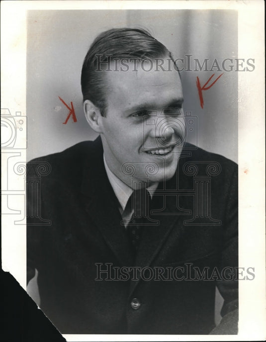 1970 Press Photo John Betjemann Associate Administrator University Hospitals - Historic Images