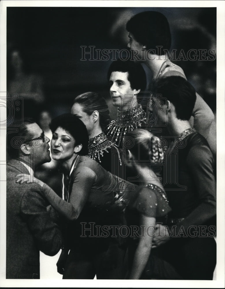 1983 Press Photo Kitty Carruthers Pair Ice Skater Gets Victory Kiss - cva05973 - Historic Images