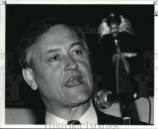 1986 Press Photo Ohio Governor Richard F. Celeste State of the State Speech - Historic Images
