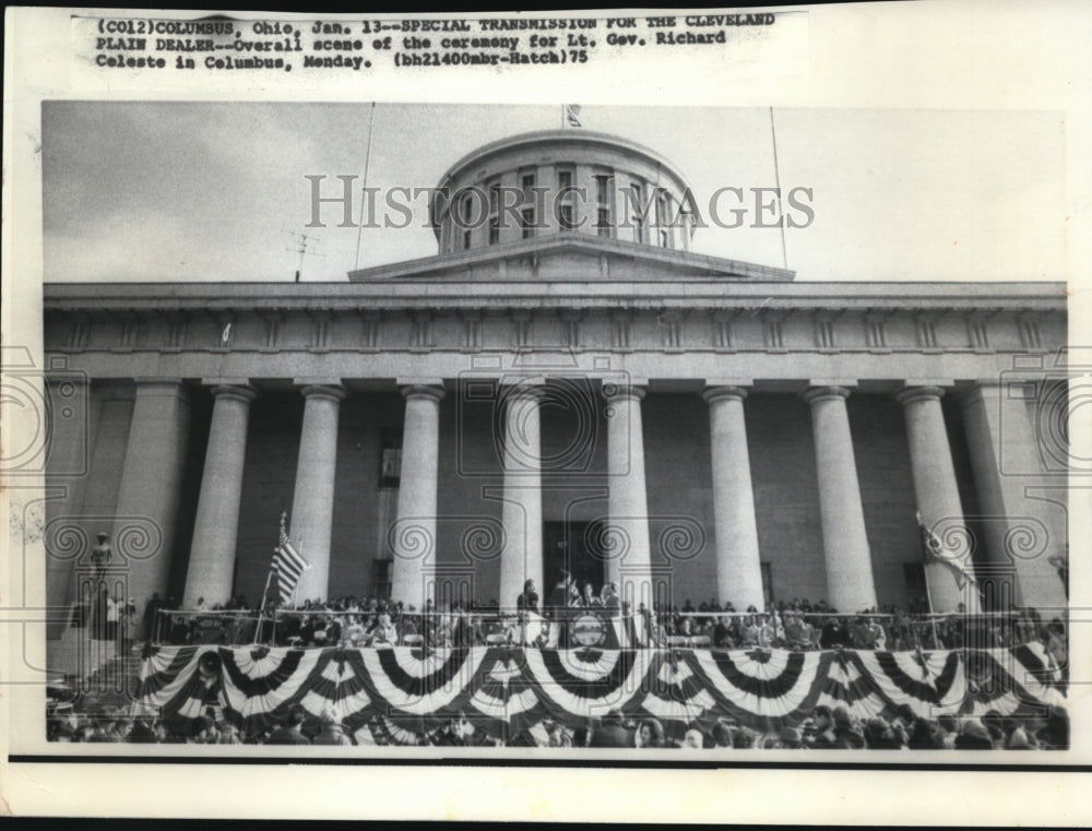 1975 Press Photo Lt. Governor Richard Celeste Ceremony at Ohio Capitol - Historic Images