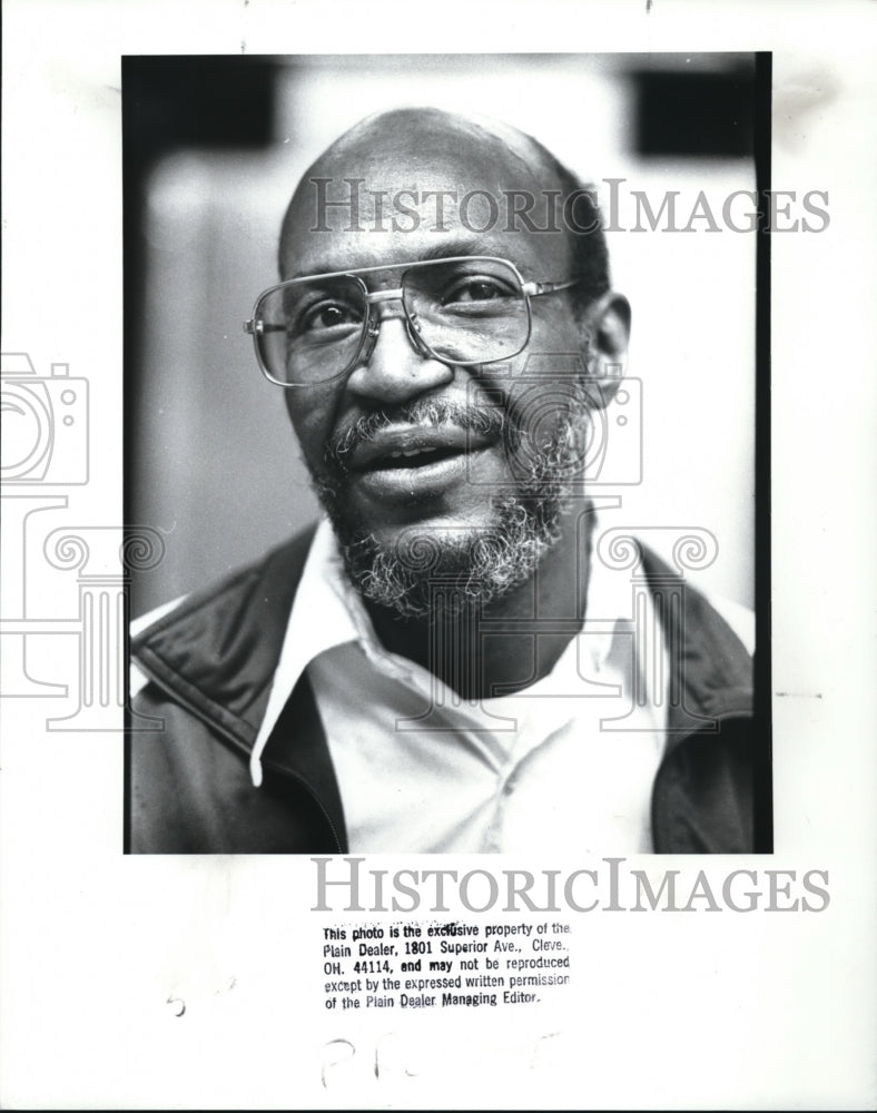 1989 Media Photo Donald Burton retiring after 31 years as school district custod - Historic Images