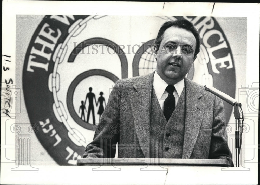 1980 Press Photo Anthony Calarres - Historic Images