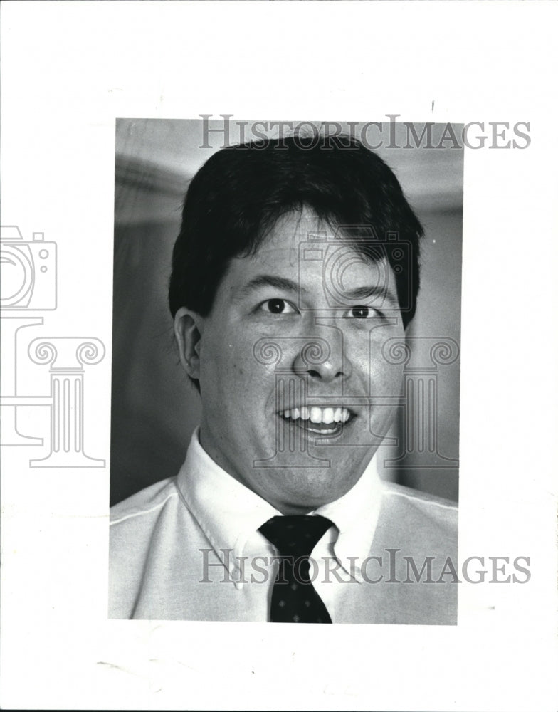 1989 Press Photo Mark Buxton Asian Businessman - Historic Images