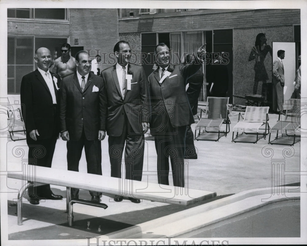 1960 Press Photo L.H. Mintz, Mayor Celebrezze, Marvin Mintz, Borge Nielsen - Historic Images