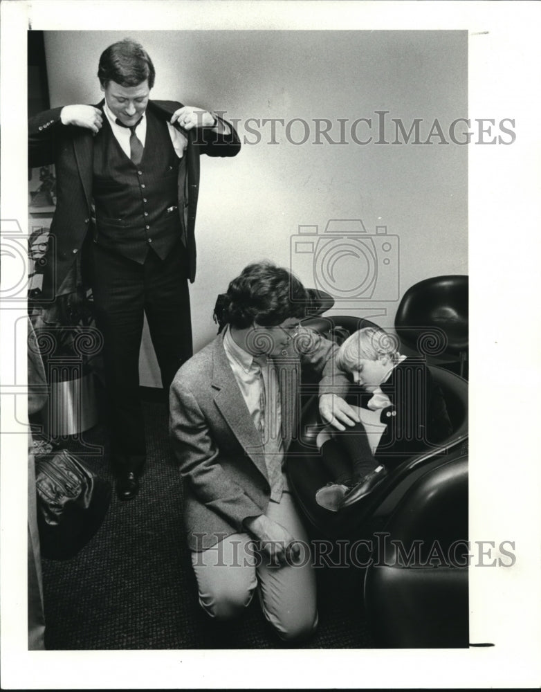 1982, Richard F. Celeste and family at Columbus airport on election n - Historic Images