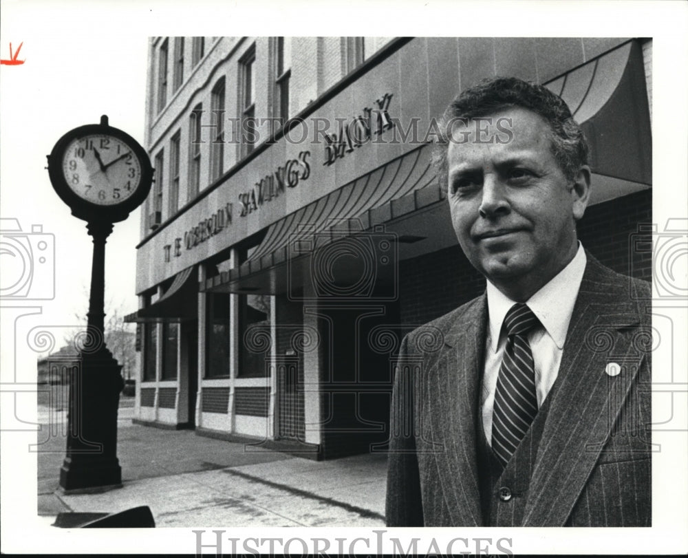 1980 Press Photo R.D Campell, president of bank - Historic Images