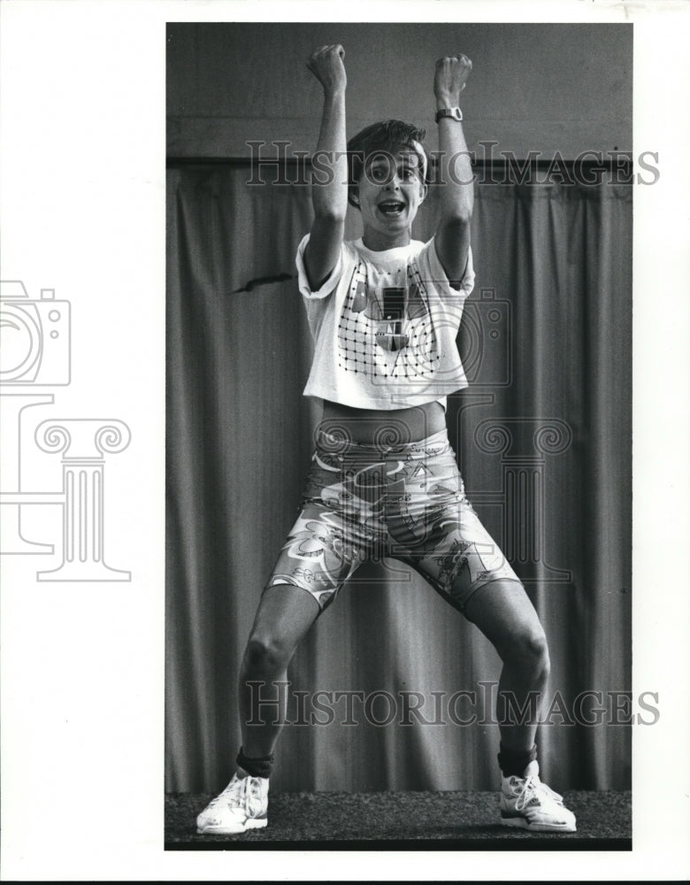 1989 Press Photo Momercise Instructor Gail Conners of Broadview Heights - Historic Images