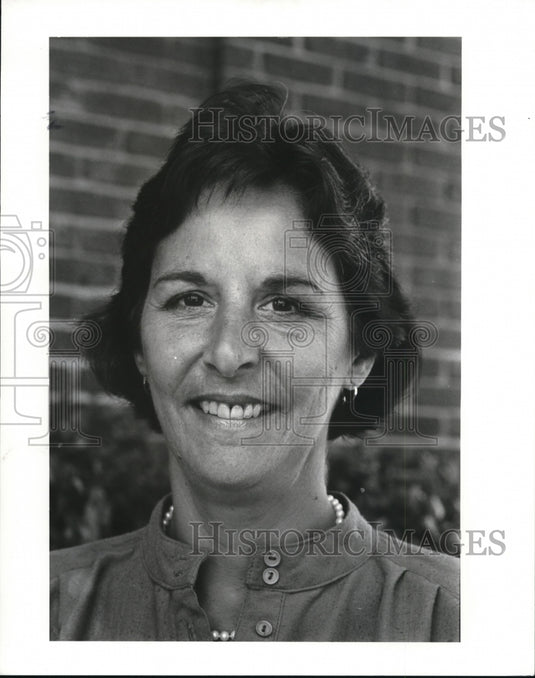 1986 Press Photo Nancy Cooke - Historic Images
