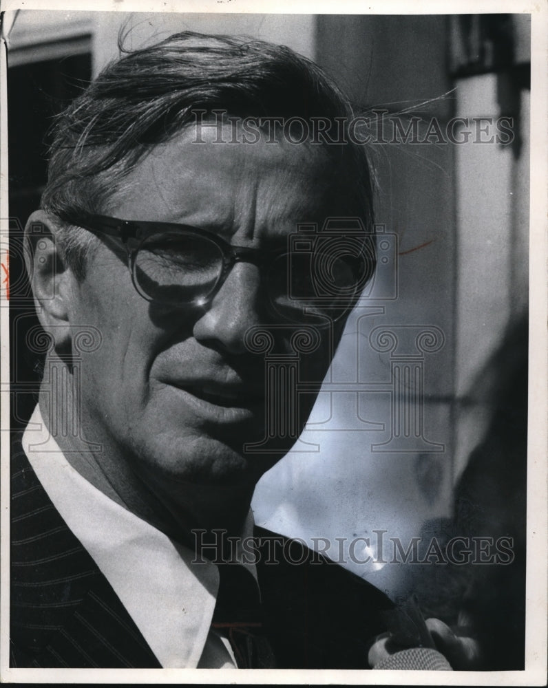 1971 James M. Carney, candidate for mayor - Historic Images