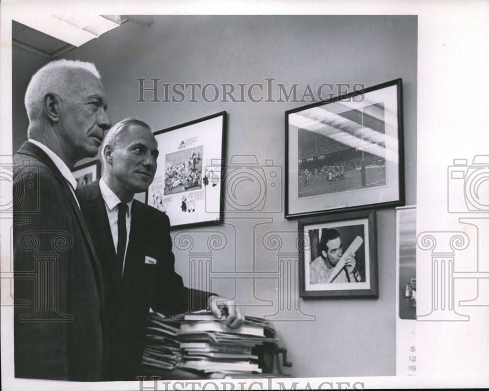 1964 Media Photo Gordon Cobbledieh Hal Libowitz - Historic Images