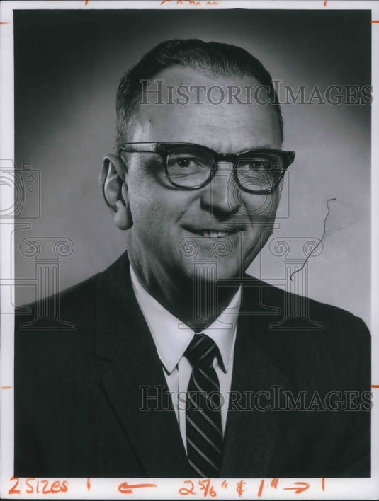 1968 Press Photo Lewis B. Edwards - Historic Images