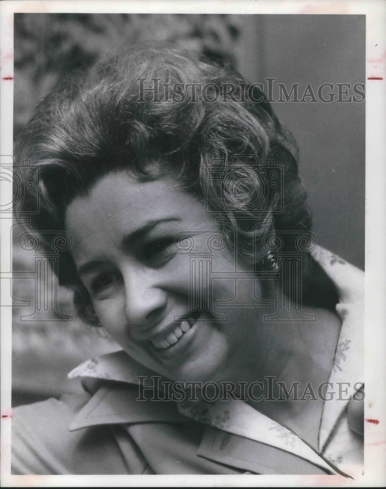 1974 Press Photo Sally K. Edbing President Of the Women&#39;s City Club. - Historic Images