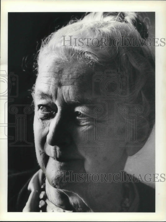 1979, Natalie Crowter - Historic Images