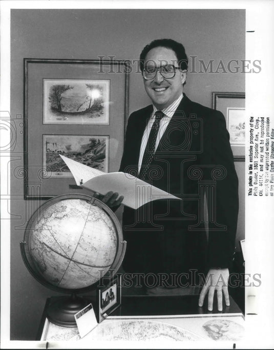 1988 Press Photo Rand Curtis, Love-Curtis Inc. - Historic Images