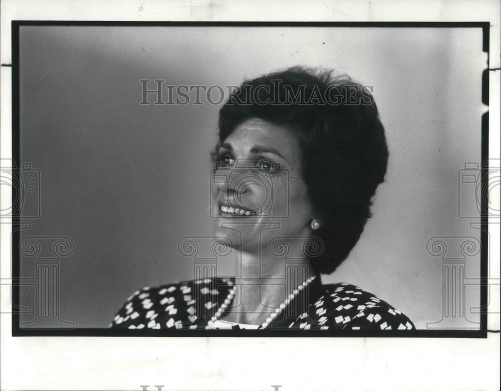 1988 Press Photo Kitty Dukakis during a TV interview - Historic Images