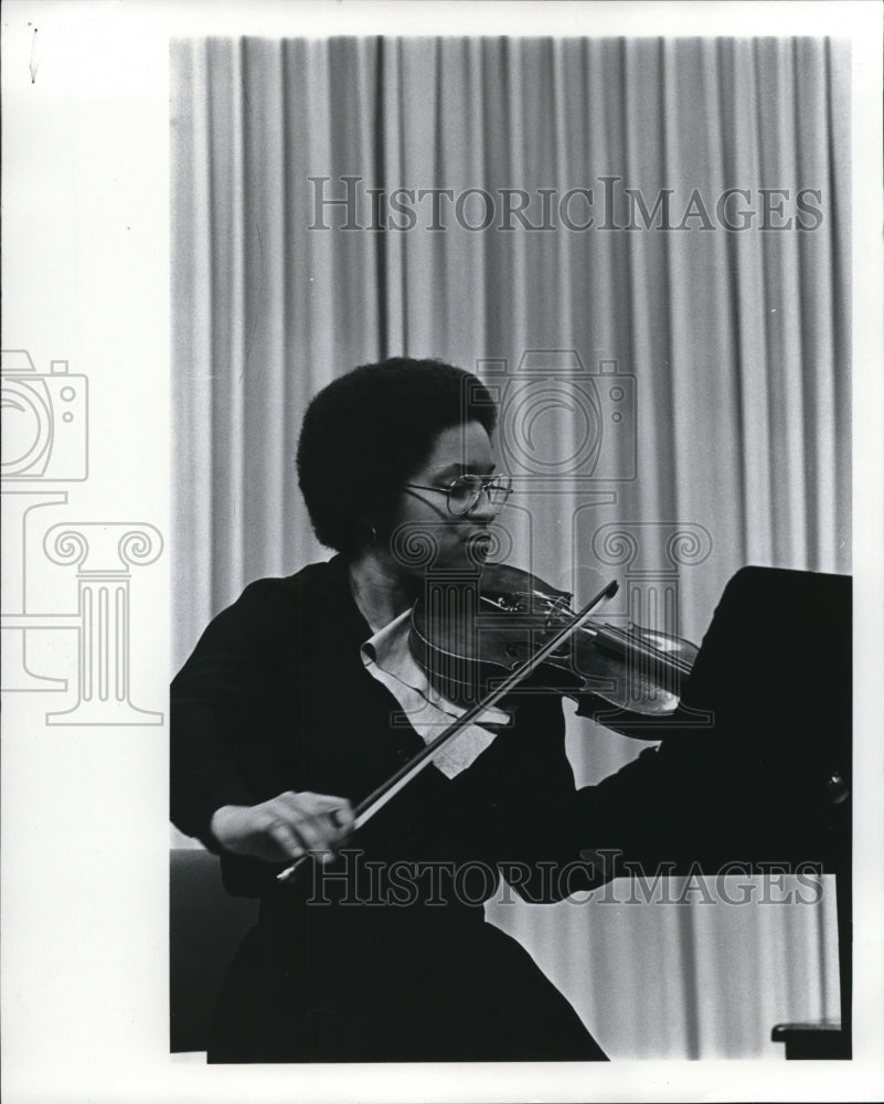 1978, Amie Casey, violinist graduate of Cleveland Institute of Music - Historic Images