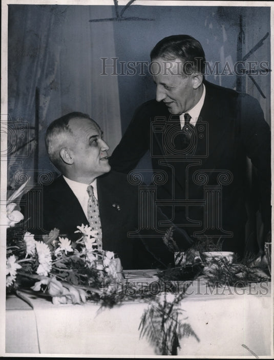 1945 Press Photo Senator Harold Burton and Edward Blythin - cva10508- Historic Images