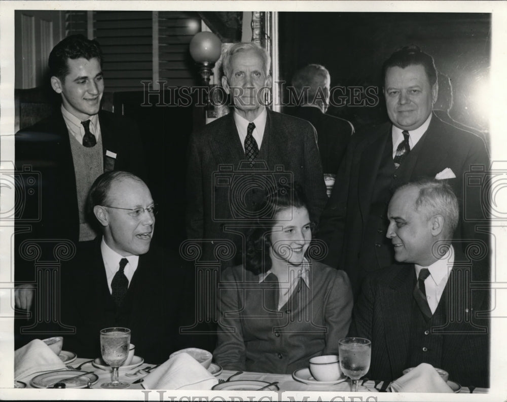 1967 Press Photo Ruth Ebel Sen Harold Burton Walter Porimba Robert Crosser - Historic Images