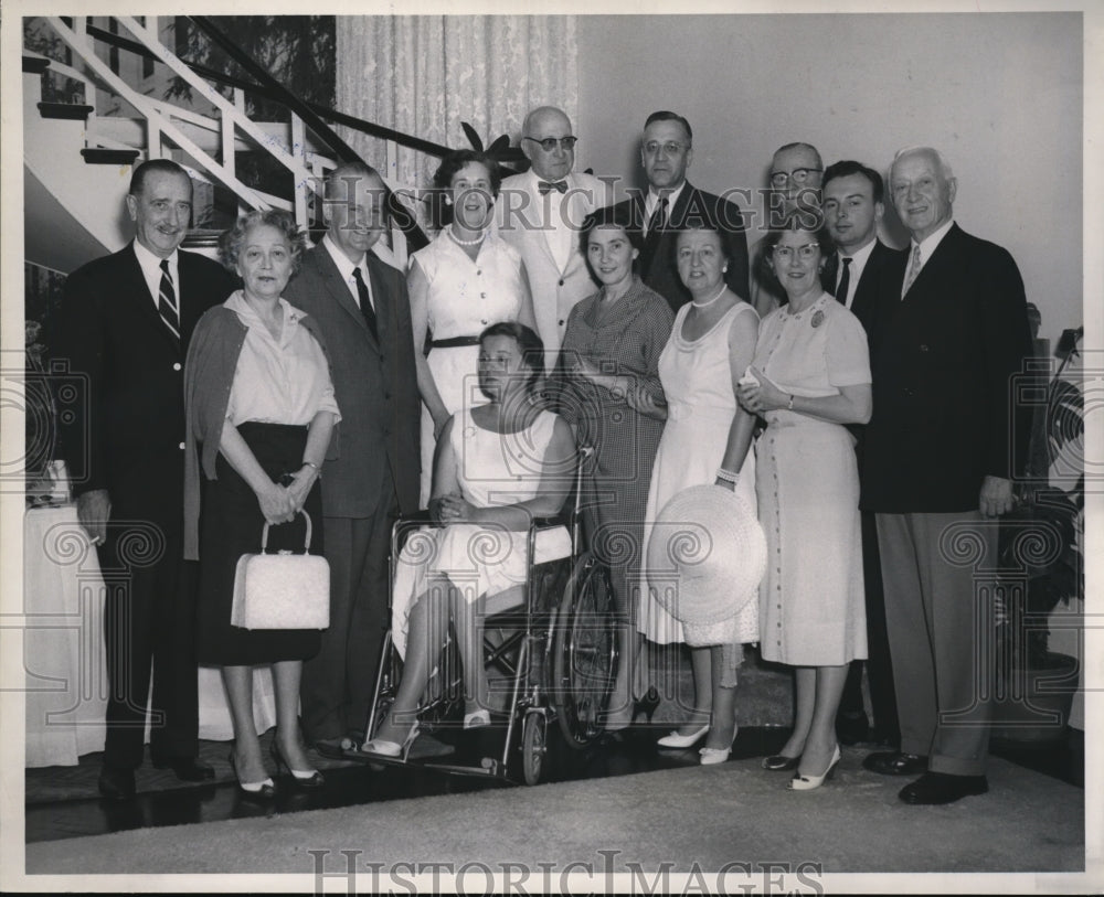 Press Photo Cyrus Eaton in his current campaign to personally promote better un - Historic Images