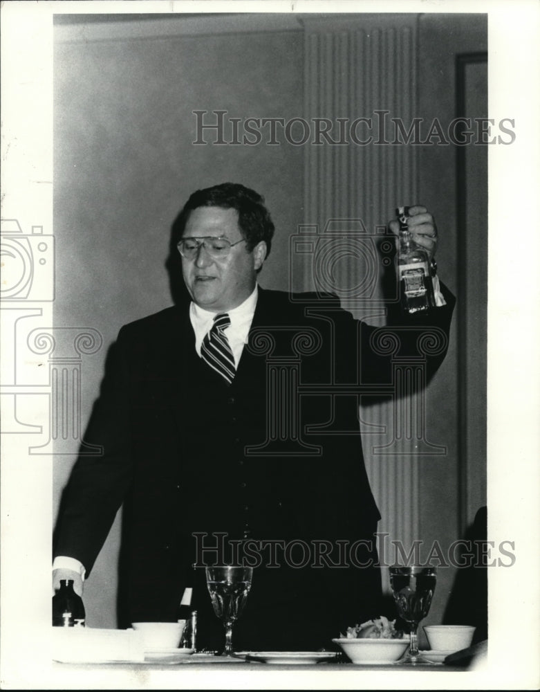 1982 Press Photo Dan Coughlin editor of the Plain Dealer - Historic Images