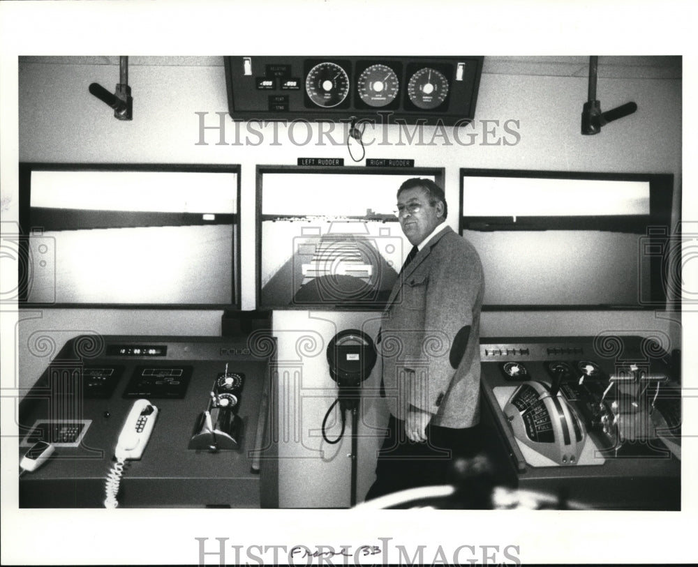 1986 Press Photo Harry J. Crooks - Historic Images